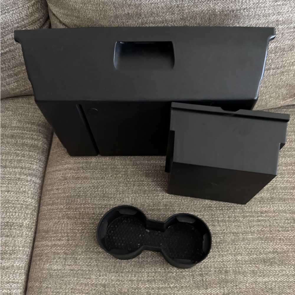Tesla model 3 cup inserts and trays